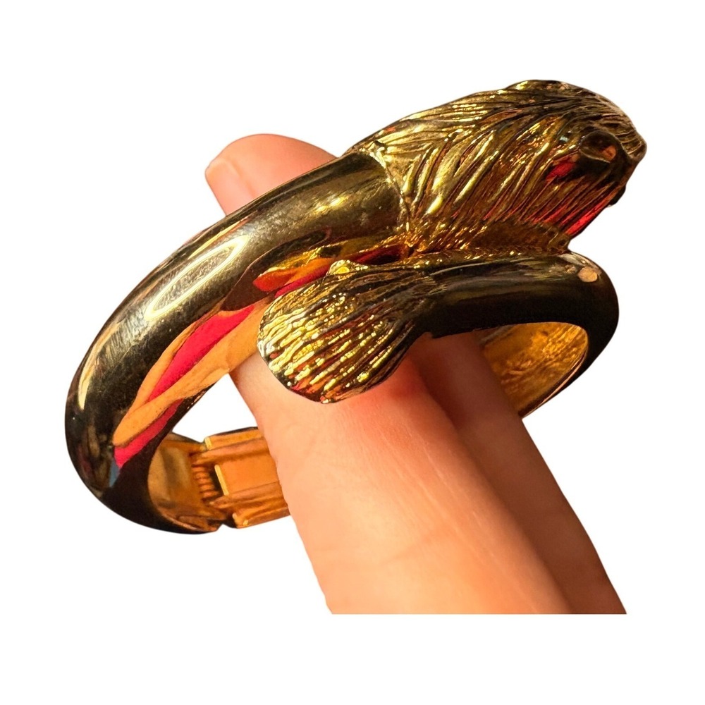 Vintage GoldTone rhinestone eyes Lion Head / Tail Hinged Bangle Bypass Bracelet
